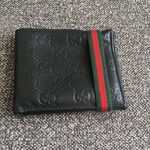 Men’s Gucci Bifold black leather wallet